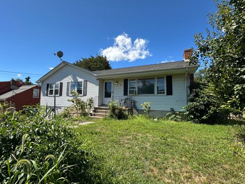 23 Tuccitto Rd, Portland, CT, 06480-1936 | Card Image