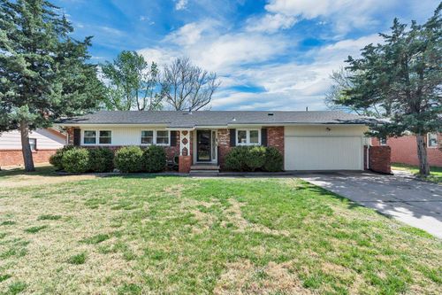 9121 W Hickory Ln, Wichita, KS, 67212-4139 | Card Image