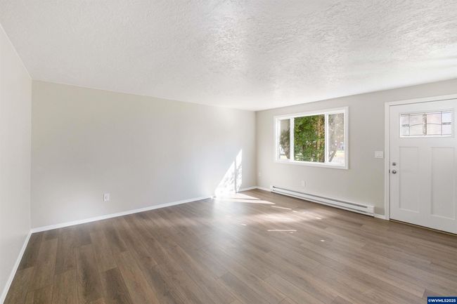 548 Erik Pl, House other with 3 bedrooms, 1 bathrooms and 1 parking in Jefferson OR | Image 8