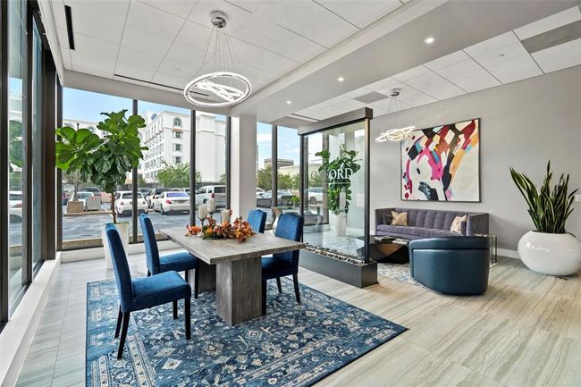 Enter the building into the updated common areas. 24/7 Concierge. | Image 8
