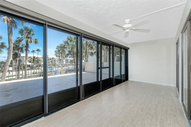 19' Florida Room | Image 31
