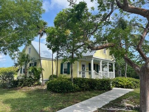 1 Golf Club Dr, Key West, FL, 33040-4303 | Card Image