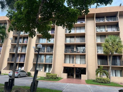 apt-404-16751 Ne 9th Ave, North Miami Beach, FL, 33162-2531 | Card Image