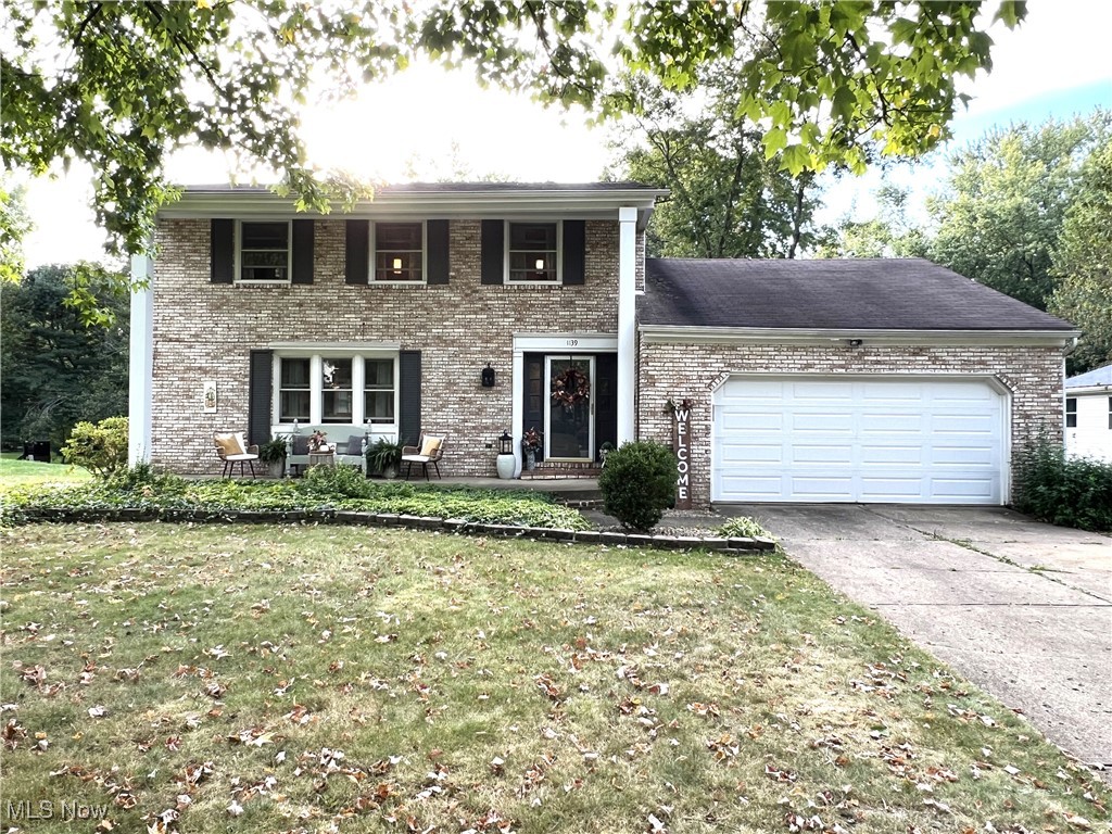 Linwood Ave, North Canton, OH 44720