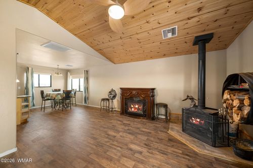 8286 Pinon Dr, Show Low, AZ, 85901-7823 | Card Image