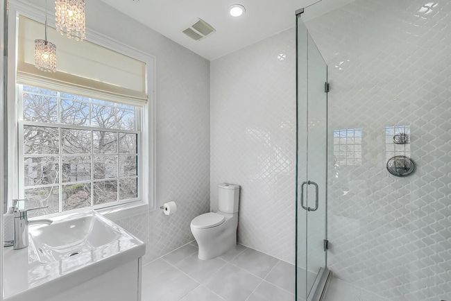 33 Sheridan Rd, House other with 5 bedrooms, 6 bathrooms and 4 parking in Highland Park IL | Image 33
