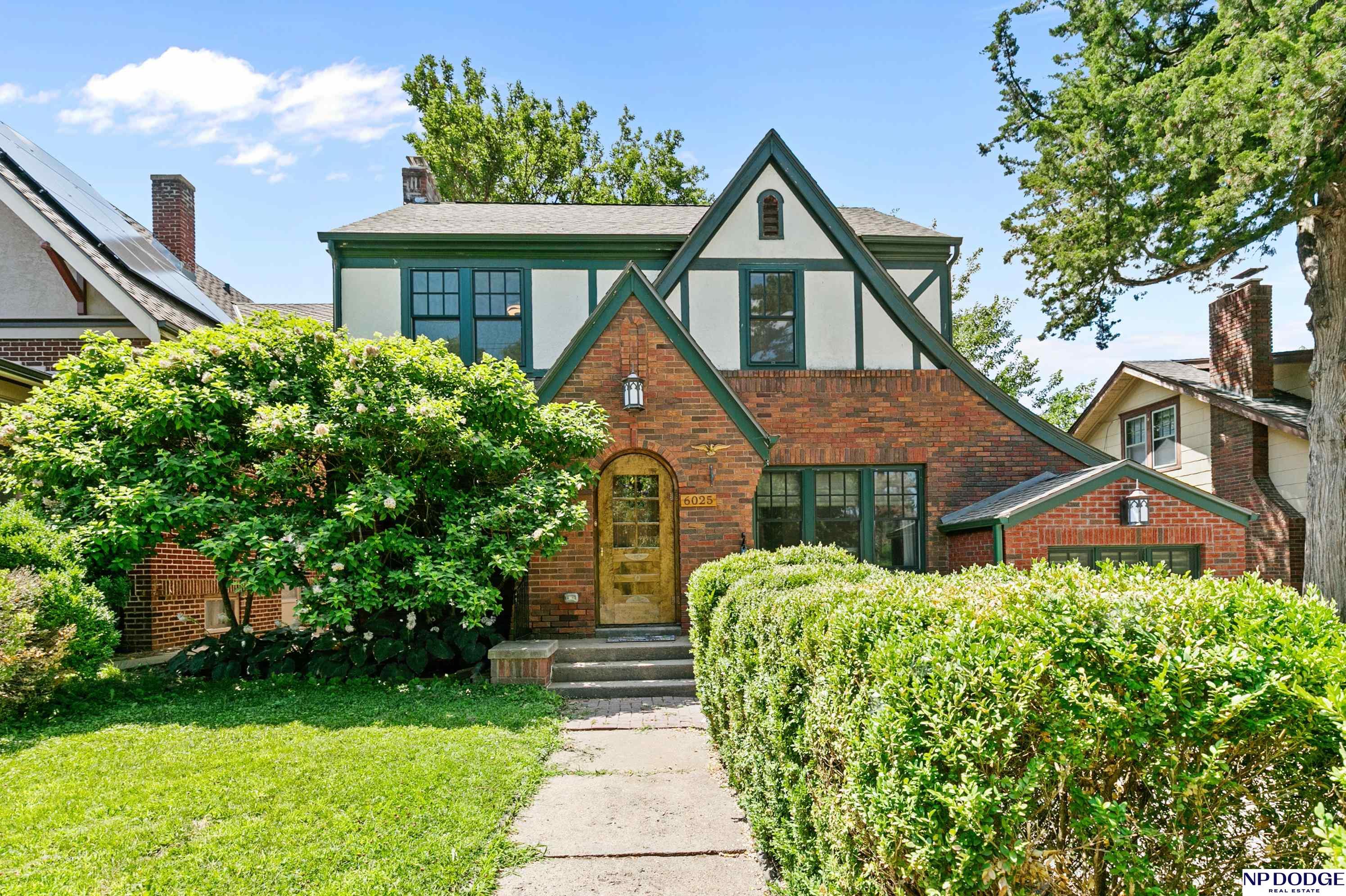 Pacific St, Omaha, NE 68106