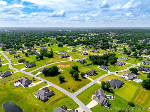 1 E 79th St S, Broken Arrow, OK, 74014 | Card Image