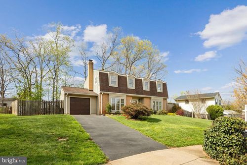 9216 Timberwood Ct, MANASSAS, VA, 20110-4871 | Card Image