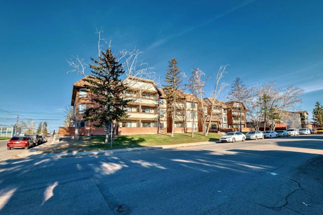 305 - 1712 38 Street Se, Home with 2 bedrooms, 1 bathrooms and 1 parking in Calgary AB | Image 26