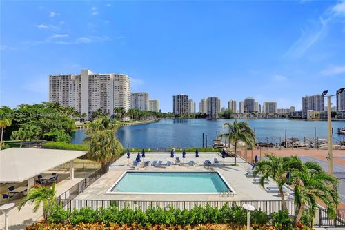 2412-2750 Ne 183rd St, Aventura, FL, 33160-2124 | Card Image