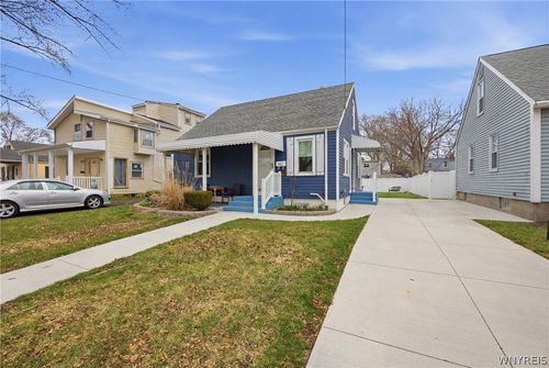 407 81st St, Niagara Falls, NY, 14304-3305 | Card Image