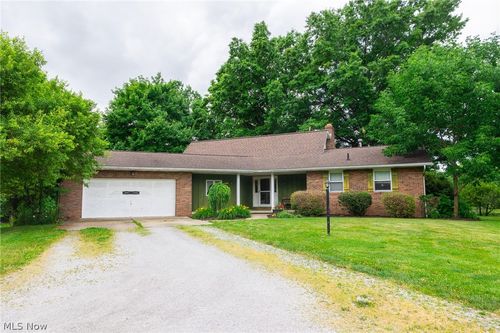 11861 Hidden Lake Dr, Marshallville, OH, 44645-9734 | Card Image
