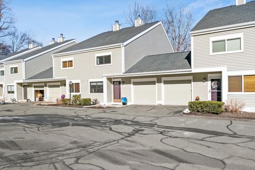 33-33 Eagle Rock Hl, Bethel, CT, 06801-1426 | Card Image