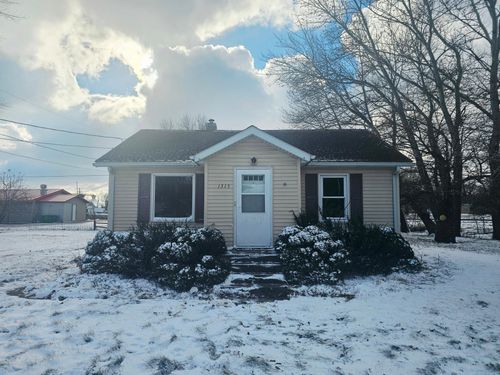 1315 11th Ave, Clarkfield, MN, 56223-1309 | Card Image