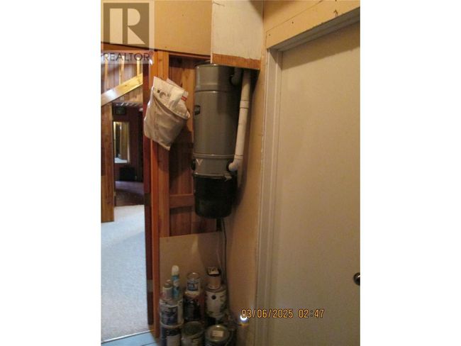 5305 Meadow Creek Cres, House other with 4 bedrooms, 3 bathrooms and 5 parking in Celista BC | Image 34