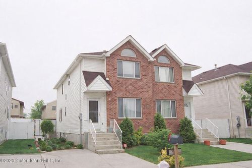 264 Lander Ave, Staten Island, NY, 10314-2730 | Card Image