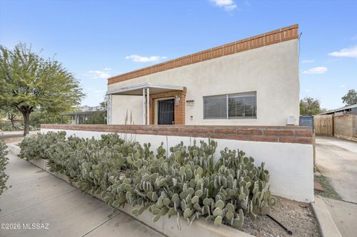3038 N Mountain Ave, Tucson, AZ, 85719-2465 | Card Image