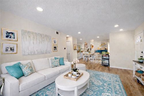 22 Exeter, Irvine, CA, 92612-2675 | Card Image