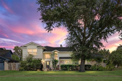 Welcome to 2951 Field Line Drive! Located in Colony Bend Subdivision. Colony Bend in Sugar Land offers a prime location near shopping, dining, and top-rated Fort Bend ISD schools. With mature trees, parks, and easy access to major highways, it’s a well-established, family-friendly neighborhood ideal for convenient living. | Image 2