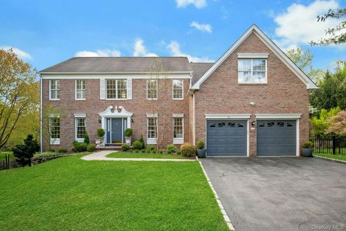 34 Eagle Ct, White Plains, NY, 10605-5116 | Card Image