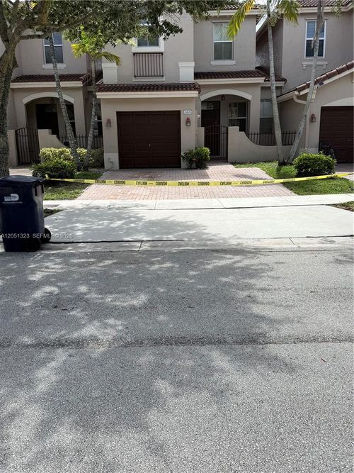 944-944 Sw 154th Path, Miami, FL, 33194-2785 | Card Image