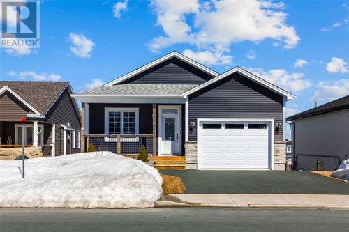24 Pepperwood Dr, St. John's, NL, A1H0L3 | Card Image
