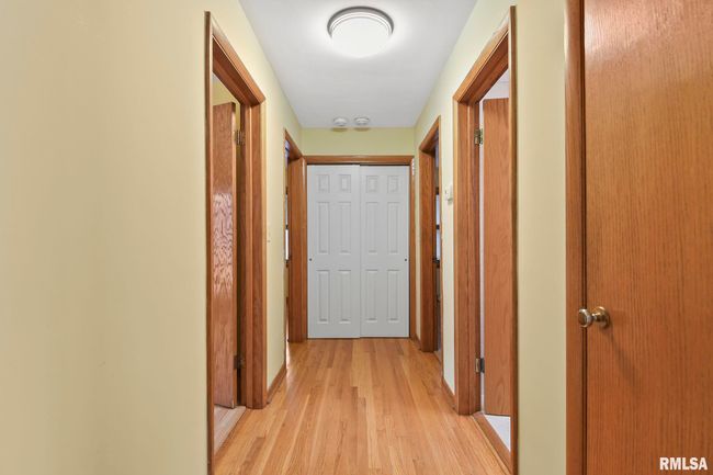 702 W Pershing Rd, House other with 3 bedrooms, 2 bathrooms and null parking in Decatur IL | Image 15