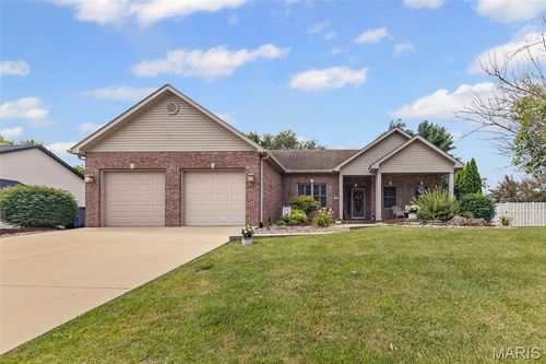 100 Windsor Pl, Alton, IL, 62002-8881 | Card Image