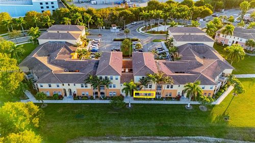 unit-107-10012 Nw 7th St, Miami, FL, 33172-4093 | Card Image