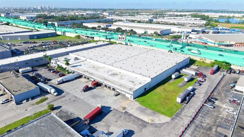 8150 Nw 76th Ave, Medley, FL, 33166-7544 | Card Image