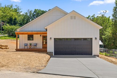 310 Ridgeway Dr, Chattanooga, TN, 37415-1828 | Card Image