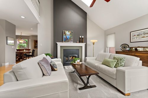 6088 184a St, Surrey, BC, V3S7P7 | Card Image