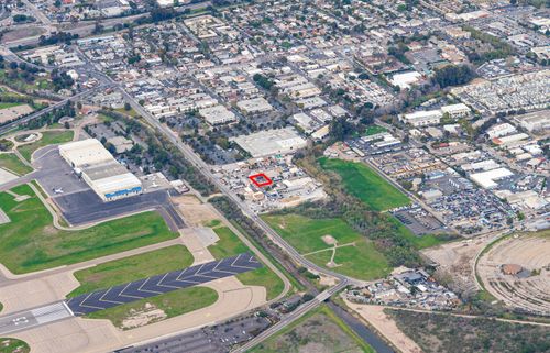 5960 Matthews St, Goleta, CA, 93117-3906 | Card Image