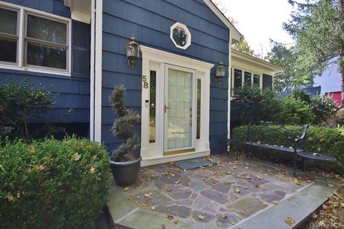 58 Hidden Hollow Ln, Millwood, NY, 10546-1007 | Card Image