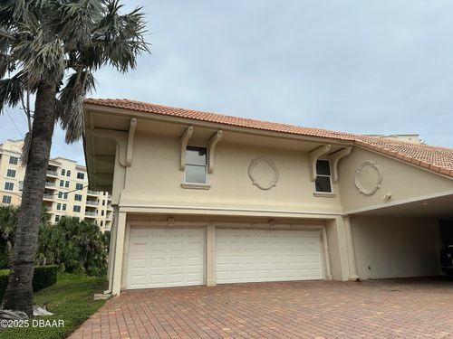 2117 Ocean Dr, New Smyrna Beach, FL, 32169-2015 | Card Image