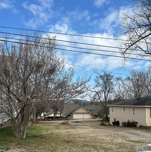 1305 Highland Ave Se, Huntsville, AL, 35801-2018 | Card Image