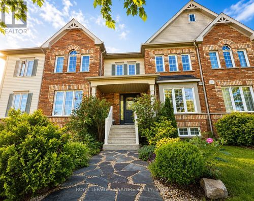 12 Blytheway Gate, Ajax (Northeast Ajax), ON, L1T0J5 | Card Image