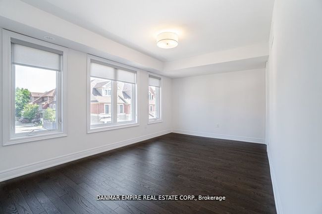 31 Hiawatha Crt, House attached with 3 bedrooms, 4 bathrooms and 2 parking in Vaughan ON | Image 20