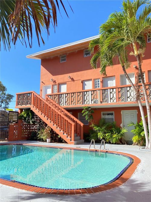 apt-6-421 Ne 68th St, Miami, FL, 33138-5654 | Card Image