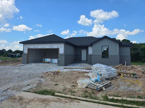 123 E Teakwood Ave, Clever, MO, 65631-4206 | Card Image