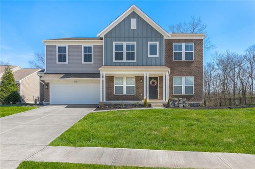 1512 Indigo Dr, Fairborn, OH, 45324 | Card Image