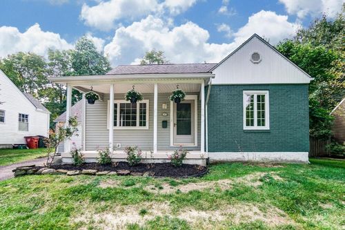 117 Sharon Springs Dr, Worthington, OH, 43085-3941 | Card Image