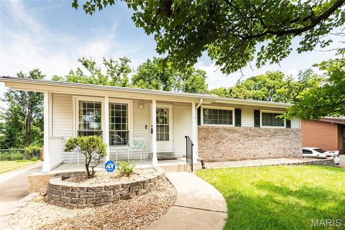 10411 Antrim Dr, Saint Louis, MO, 63123-5019 | Card Image
