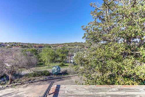 507 Los Escondidos St, Marble Falls, TX, 78654-6002 | Card Image