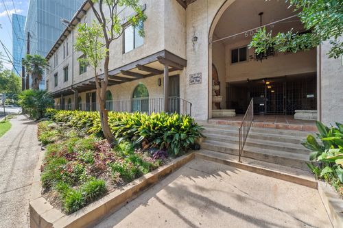 apt-113-505 W 7th St, Austin, TX, 78701-2827 | Card Image