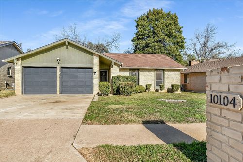 10104 Woodland Village Dr, Austin, TX, 78750-2113 | Card Image