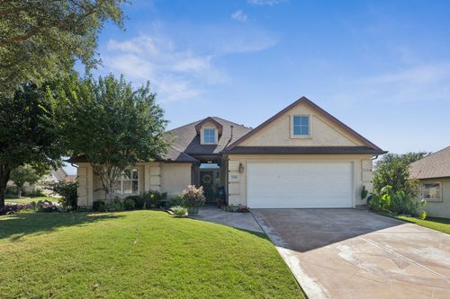 11001 Southerland Dr, Denton, TX, 76207-8687 | Card Image