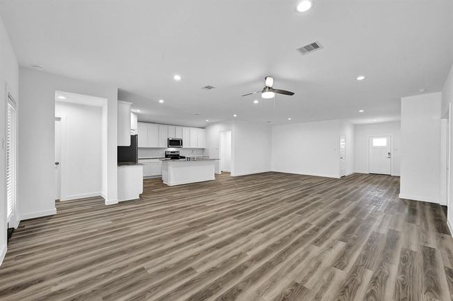 *Images and 3D tour are for illustration only and options may vary from home as built. | Image 12