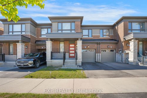34 Circus Cres, Brampton, ON, L7A5E3 | Card Image